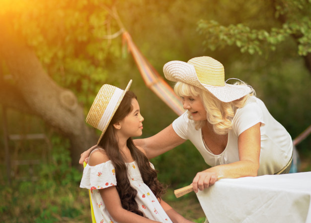 ახალი ტრენდი Skip-Gen - ბებია-ბაბუების და შვილიშვილების ერთობლივი მოგზაურობა